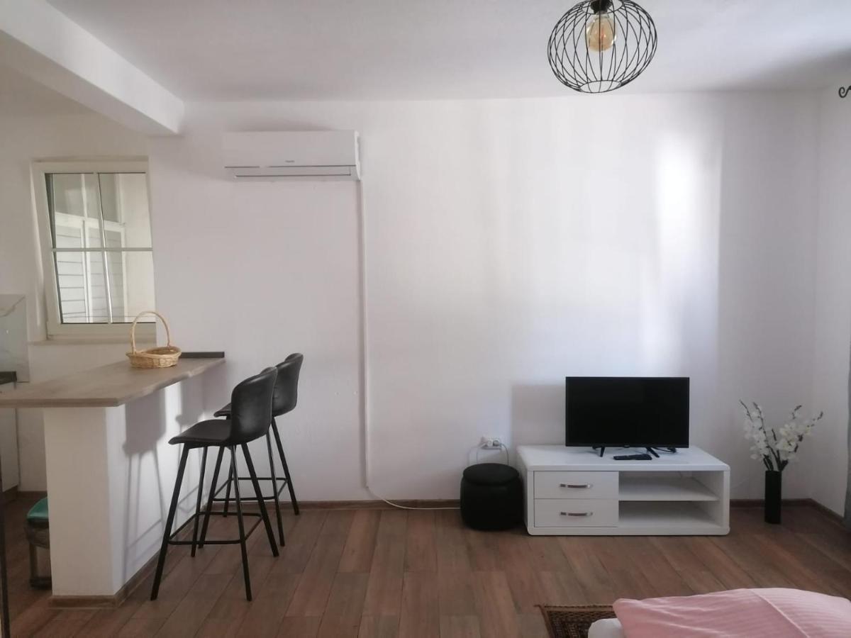 Vila Mateja Трогир Экстерьер фото
